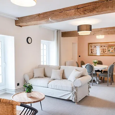 Chateau D'hermival بيت ضيافة