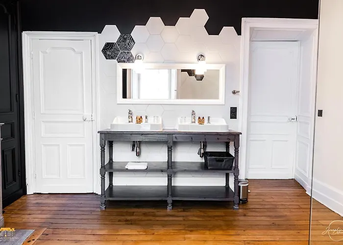 Chateau D'hermival 3*