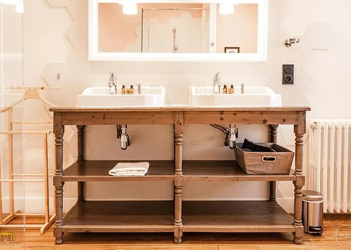 Chateau D'hermival 3*