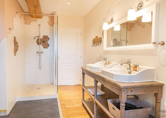 Chateau D'hermival 3*